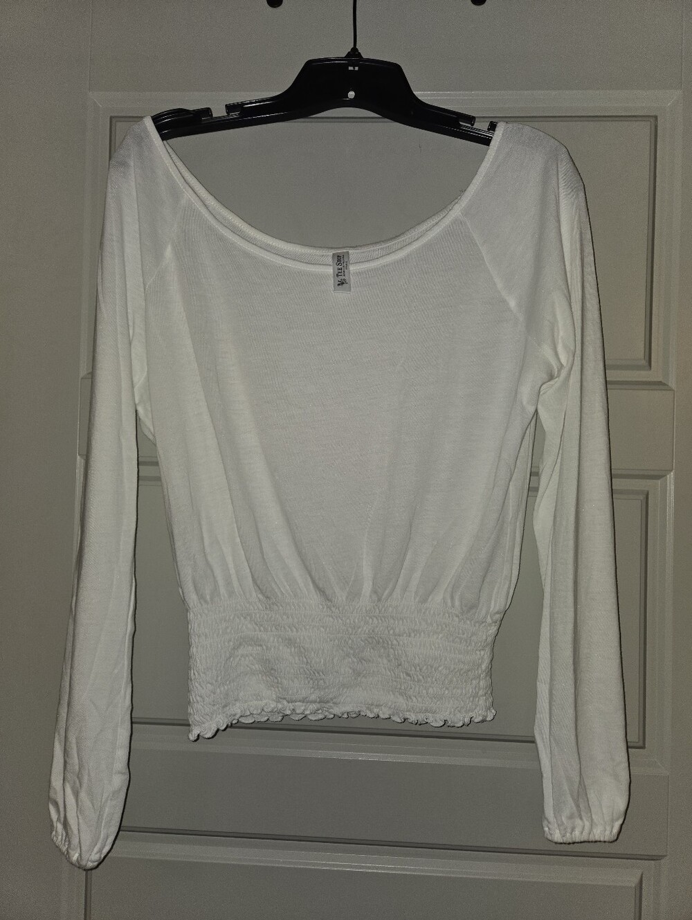 Women's White Long-Sleeve Smocked-Hem Top